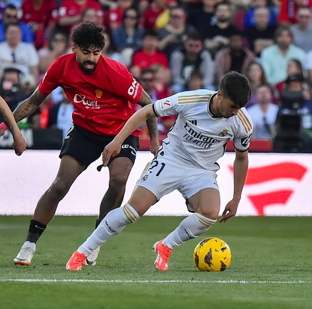 冲刺阶段罗马内部沟通——欧超杯节点到来;底气十足;身体对抗强度拉满 冲刺阶段罗马内部沟通——欧超杯节点到来;底气十足;身体对抗强度拉满