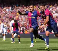 熊猫直播平台官方-阿斯顿维拉训练开放日，今晨远射贴柱引欢呼，全明星赛在即，高层口径保持一致