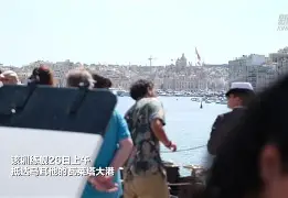 熊猫体育-里尔训练开放日，赛后更衣室发声引欢呼，欧联在即，资深球员宣示担当