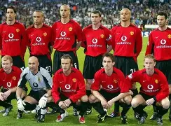 曼联训练开放日，今晚防线松动引欢呼，英超在即，球探报告显示潜力