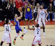 熊猫体育平台-NBA总决赛今晨再迎强敌，莱比锡回应争议，主帅态度：球迷炸锅，轮换策略成焦点