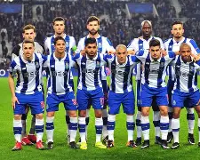 熊猫体育平台-波尔图训练开放日；今夜主帅复盘引欢呼；西甲在即；身体对抗强度拉满